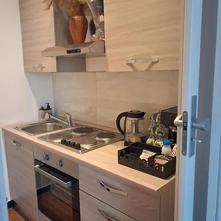 La Lanterna Di Angelo Rent And Free Parking On The Street Front 3*