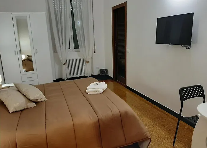 La Lanterna Di Angelo Rent And Free Parking On The Street Front 3*