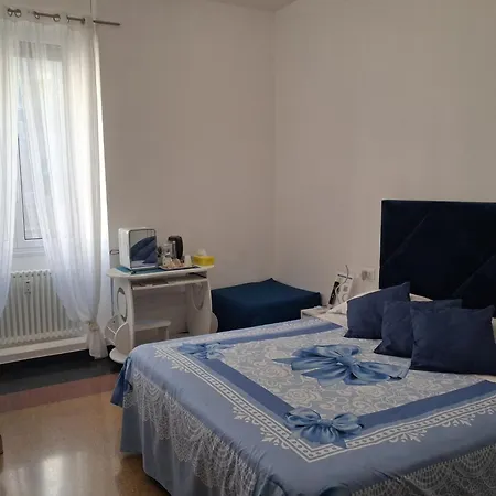 La Lanterna Di Angelo Rent And Free Parking On The Street Front 热那亚